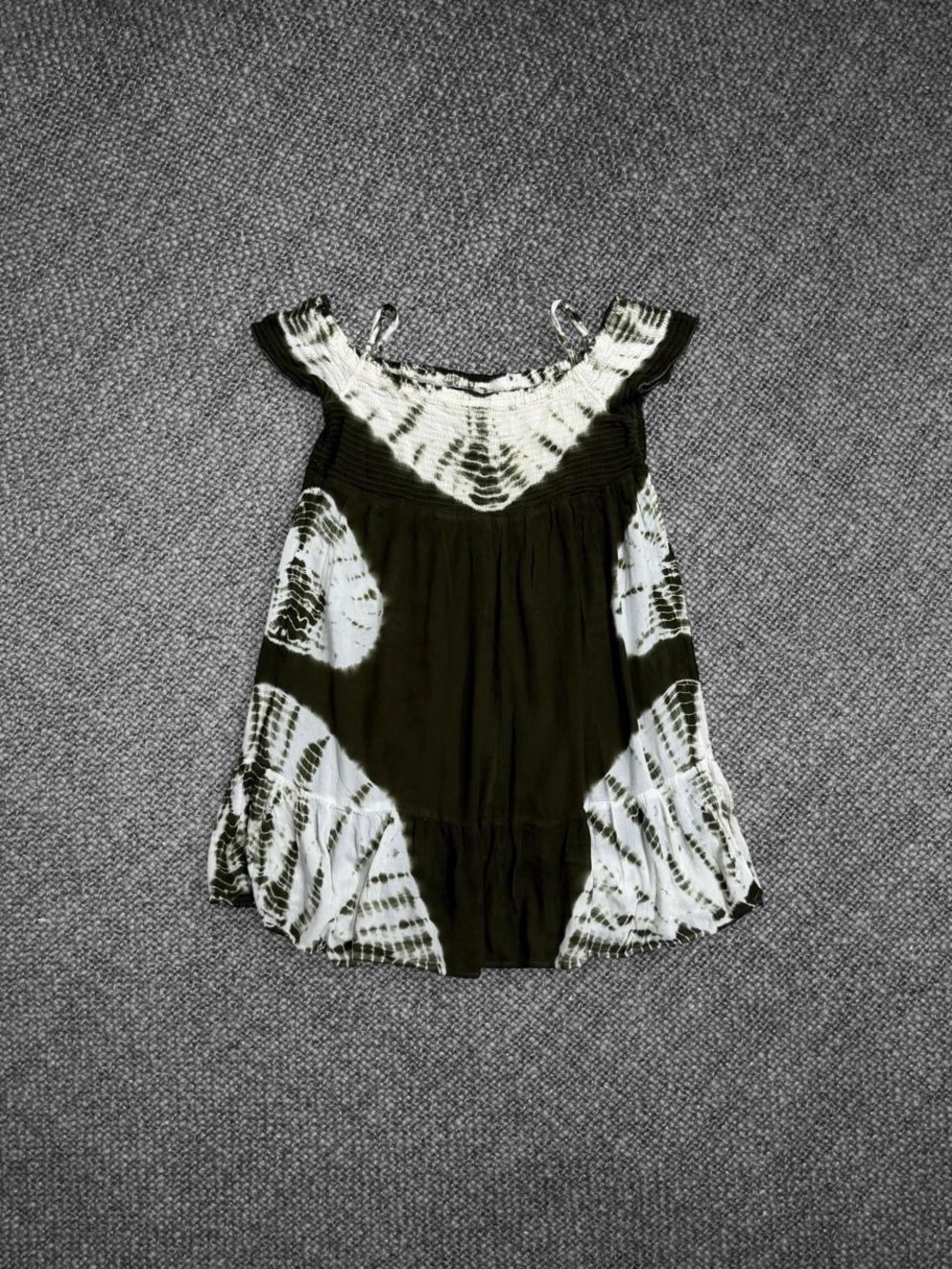 True Destiny Olive Tie-Dye Cold Shoulder Mini Dress Size Large